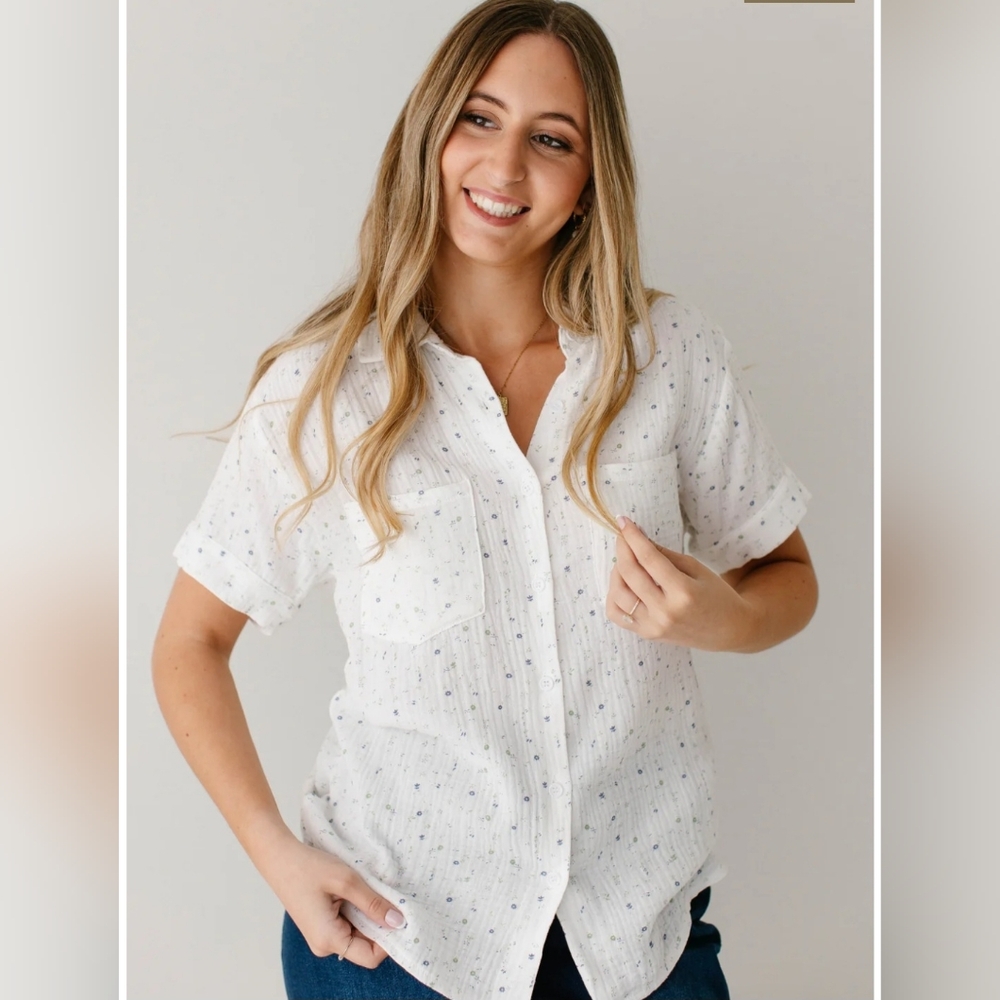 NWT The Main Street Exchange Women's Floral Cotton Gauze Button Down White Top L